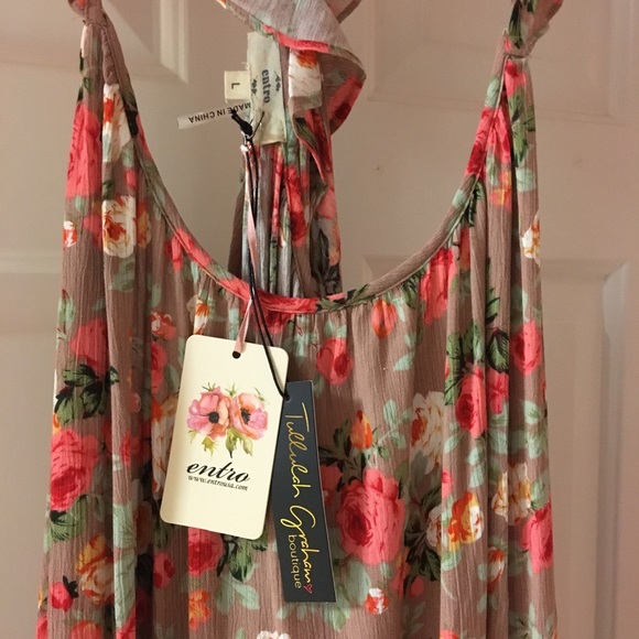 Entro Dresses & Skirts - Entro Maxi Dress